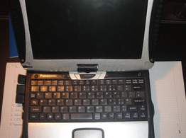 Panasonic CF-18 , pancerny laptop