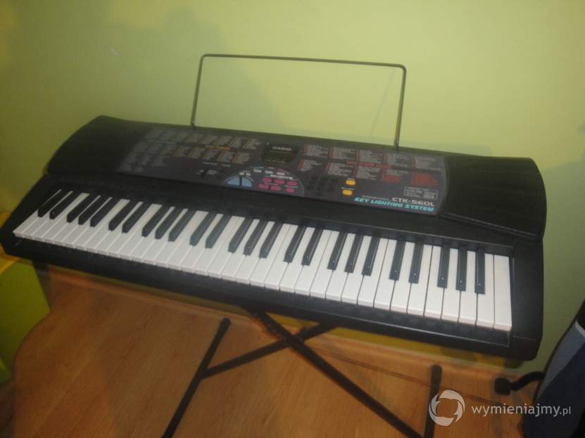 Keyboard CASIO CTK-560L + Stojak zdjęcie 1